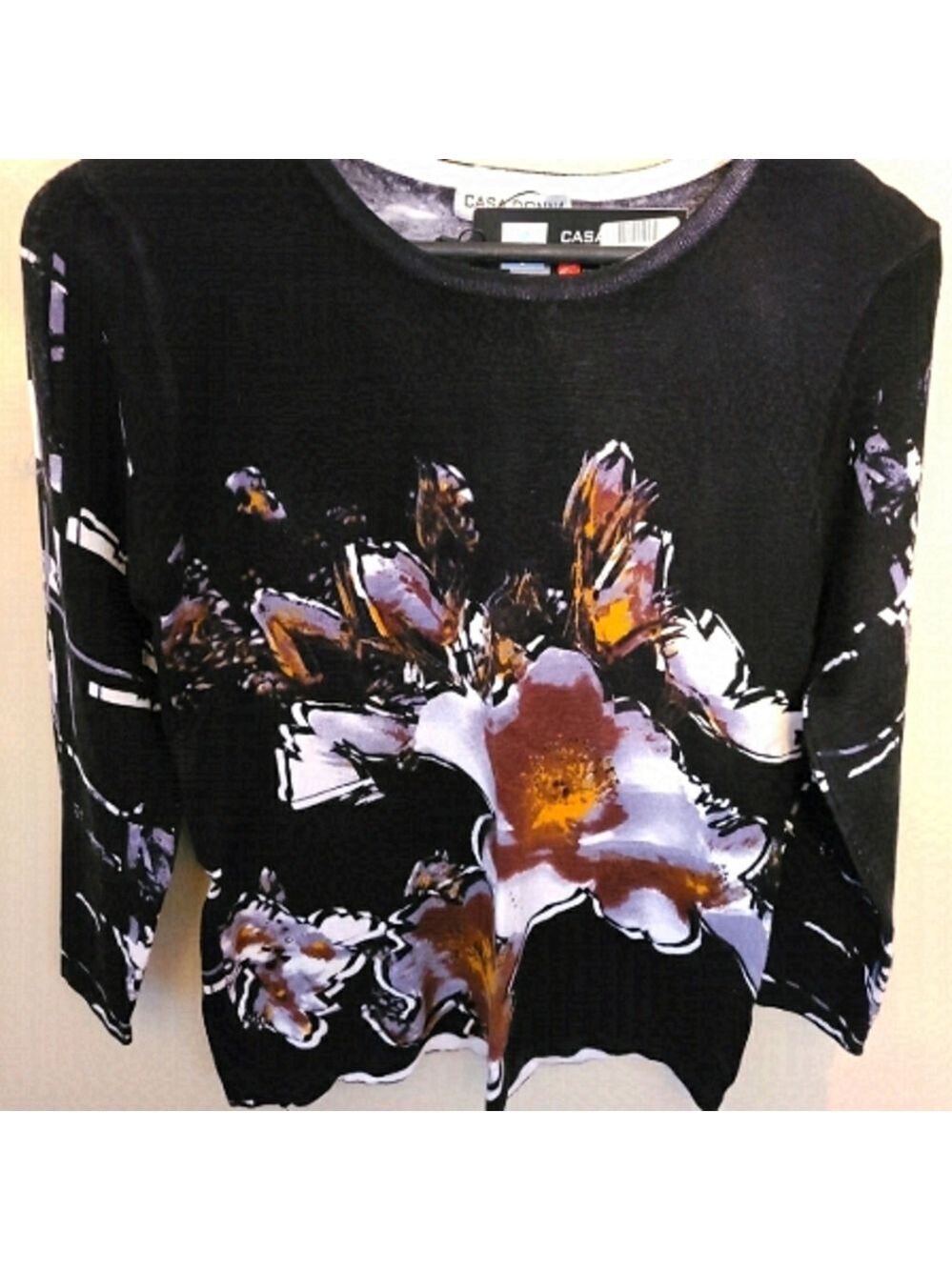 CASA DONNA Floral Design 3/4 Sleeve Sweater Size Medium NWT - Picture 2 of 3